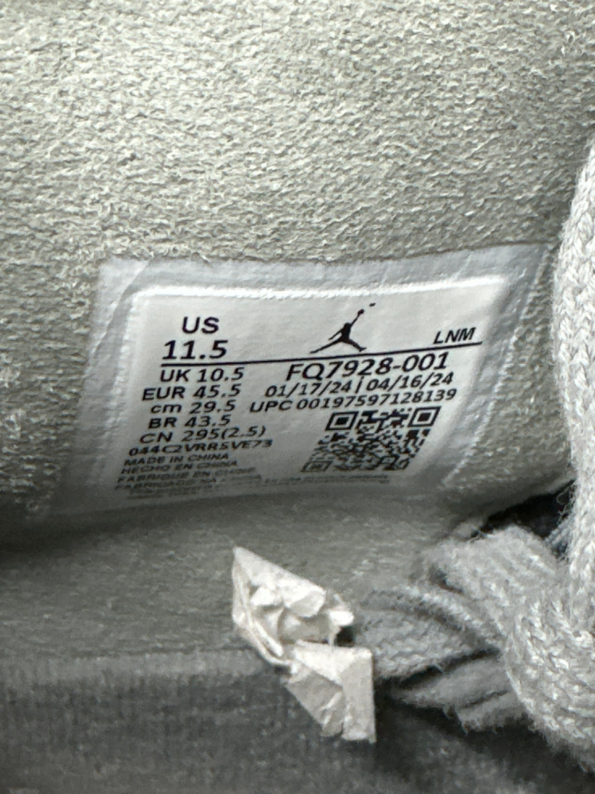 Jordan 4 Wet Cement Preloved Size 11.5
