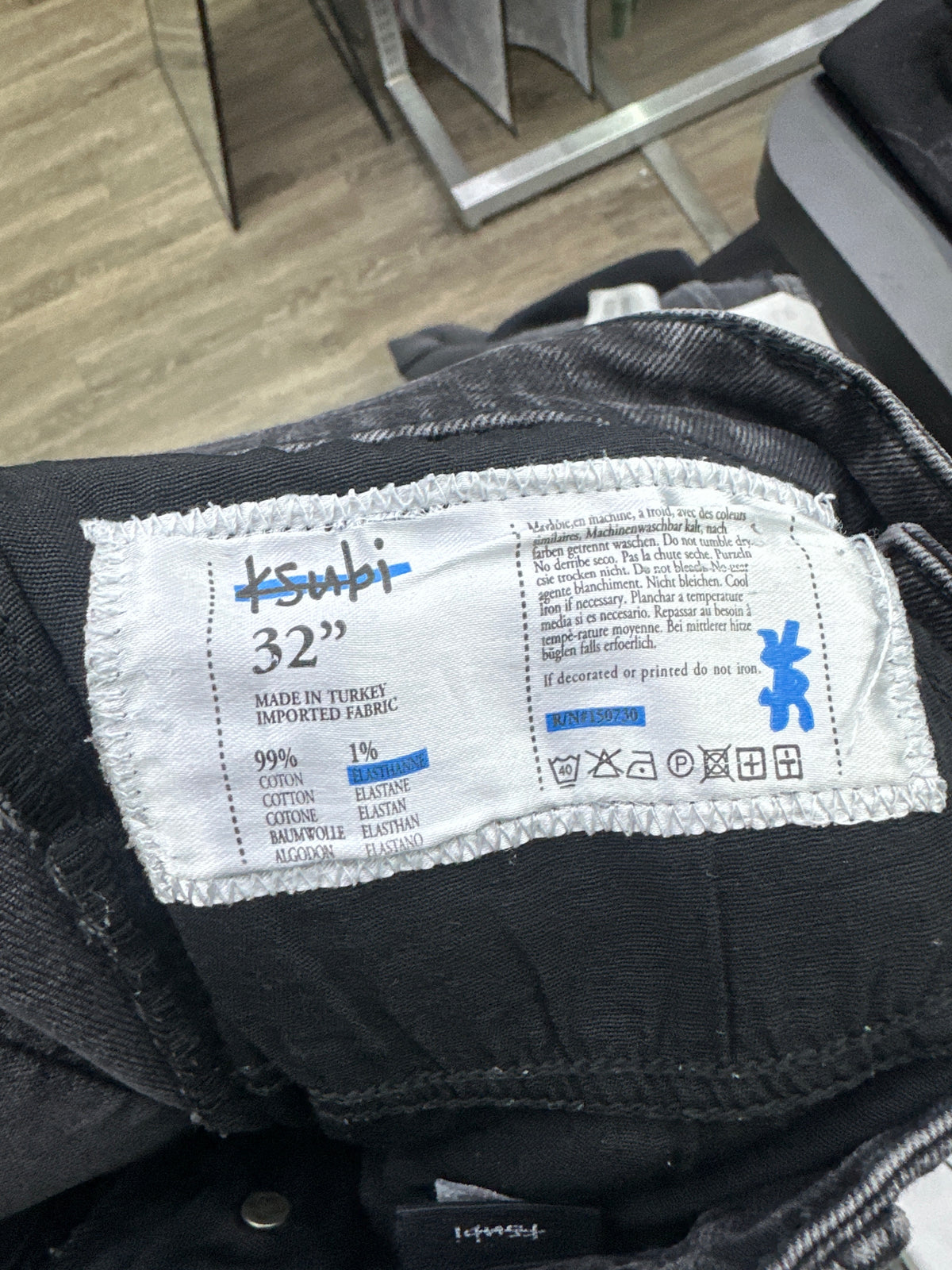 Ksubi Black Light Wash W/Knee Patch Rips Preloved