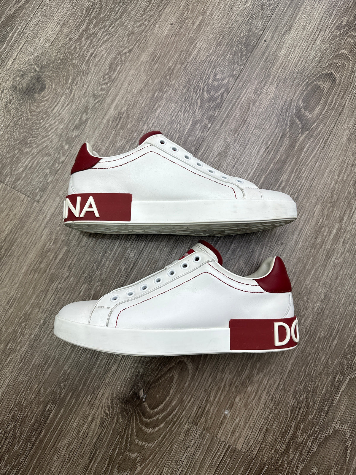 Dolce & Gabbana Portofino White/Burgundy Preloved