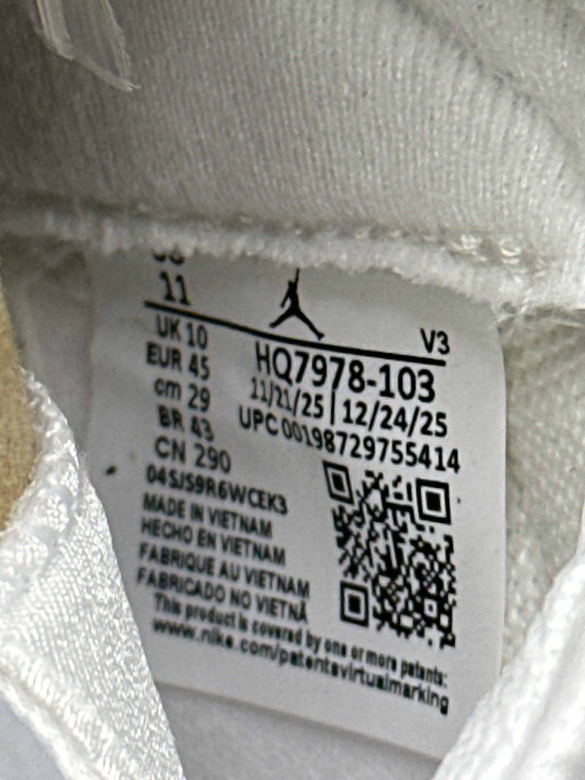 Jordan 5 White Metallic Like New