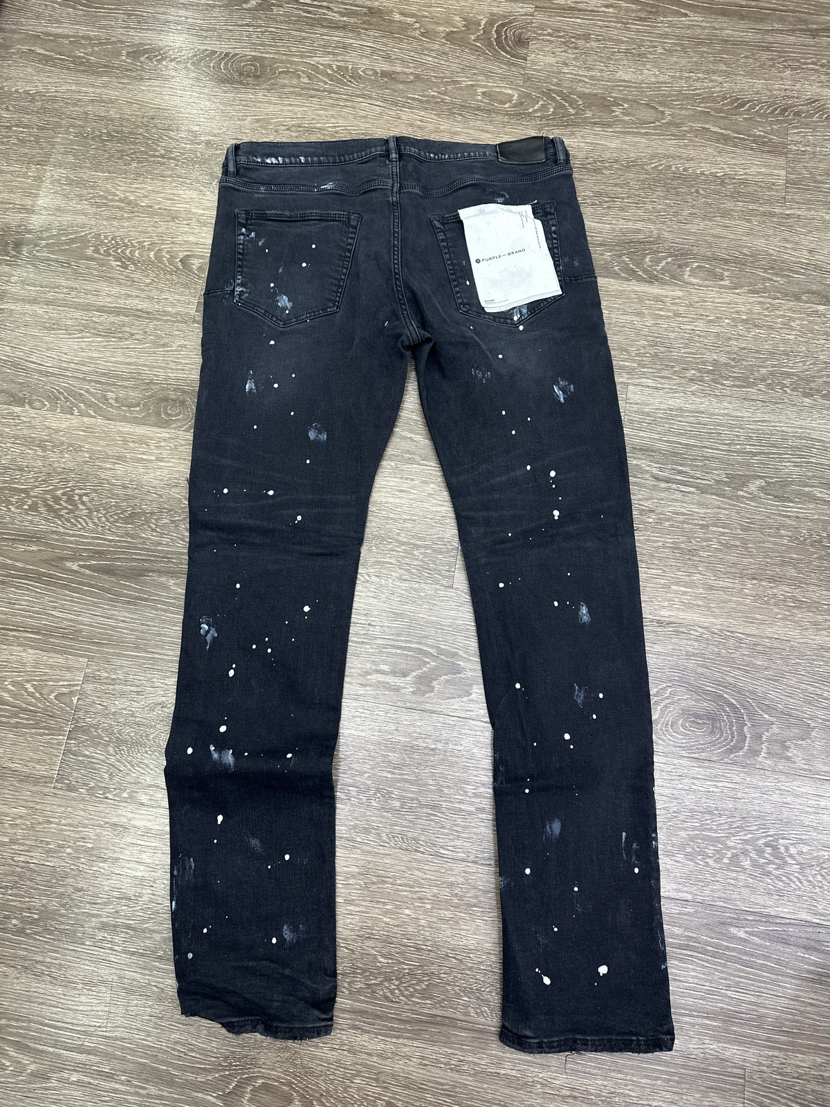 Purple Brand Black knee Blowout Jeans W/Paint Splatter Preloved