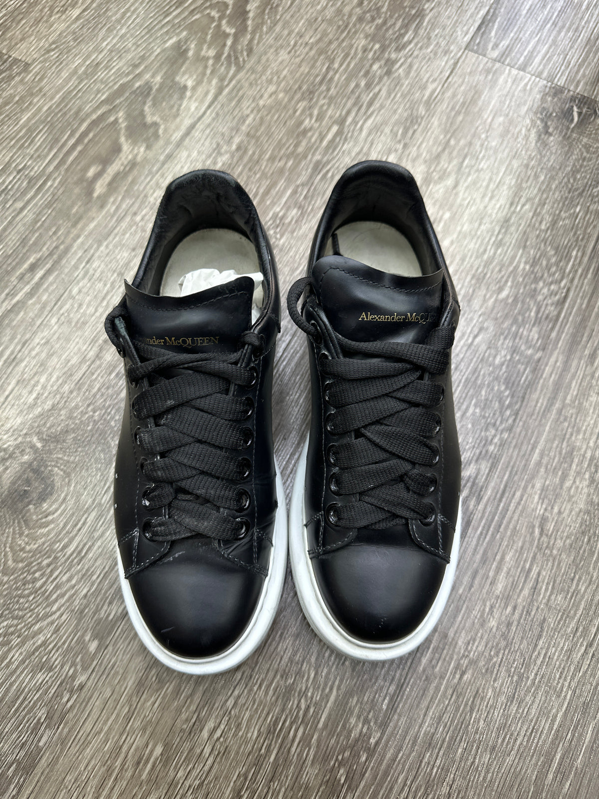 Alexander McQueen Black/White Preloved