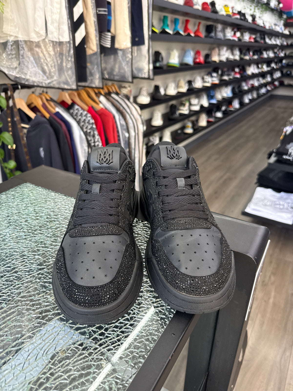 Amiri Crystal Black Low Preloved