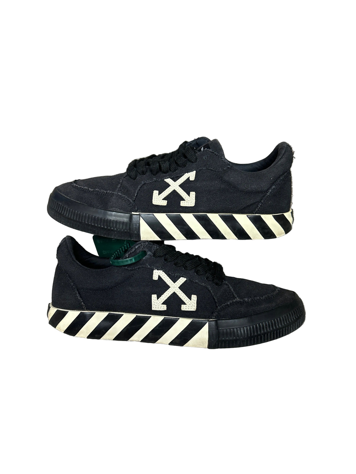 Off-White Low Vulcanized B/W Preloved