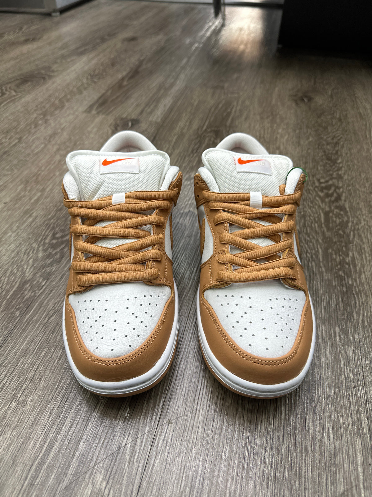 Nike SB Dunk Low ISO Light Cognac New