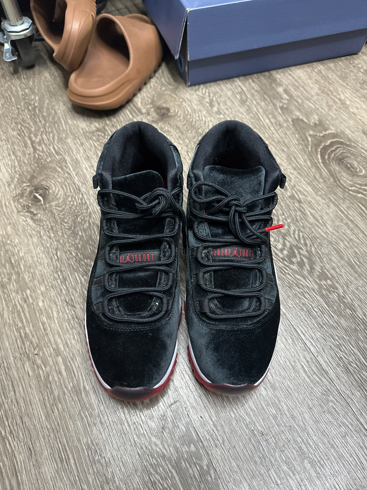 Jordan 11 Bred Velvet Preloved