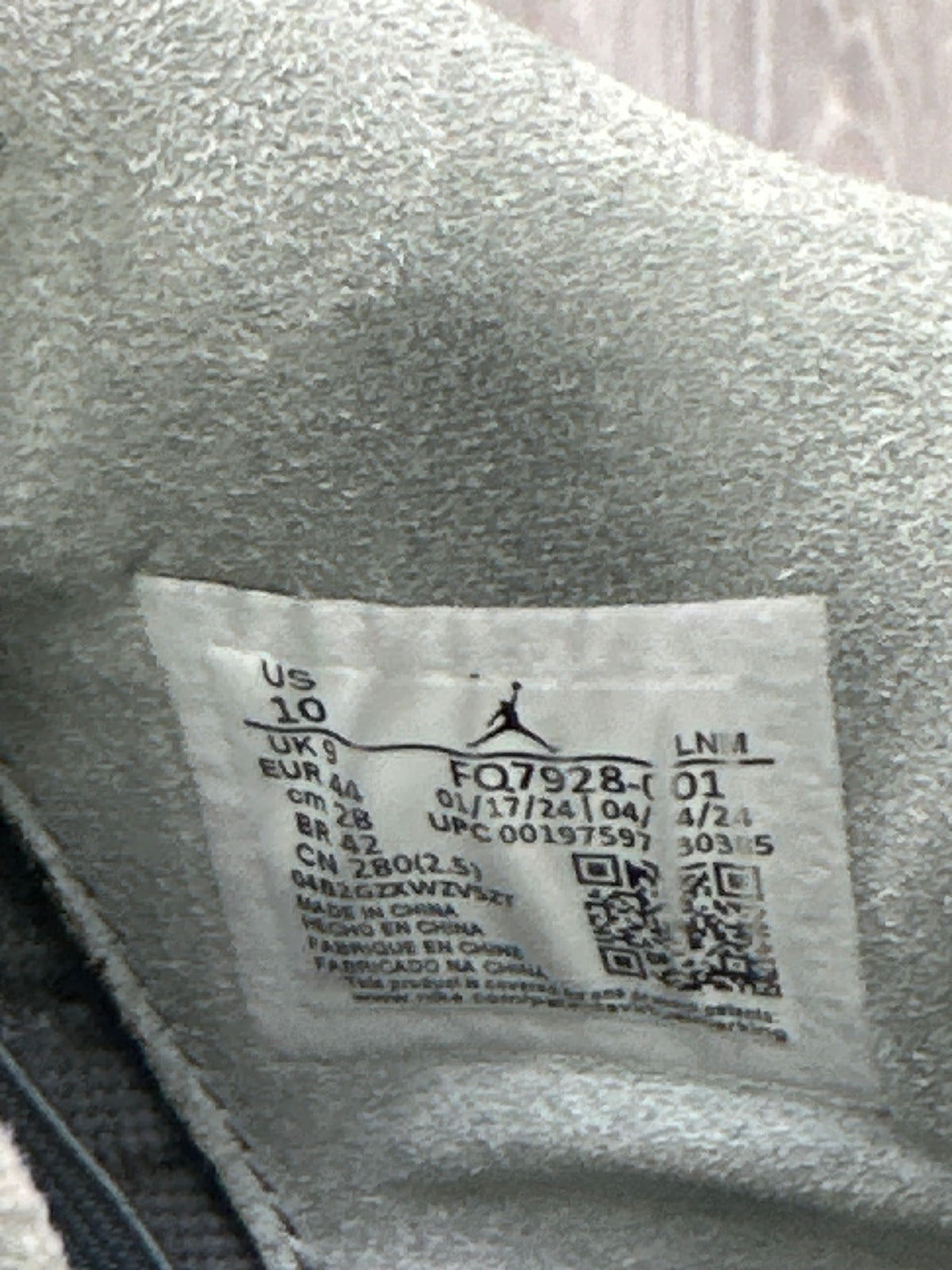 Jordan 4 Wet Cement Preloved