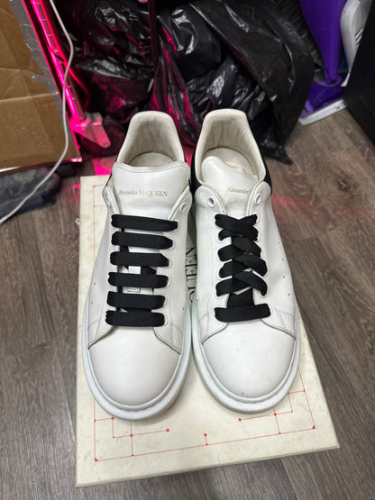 Alexander McQueen White/Blck Preloved