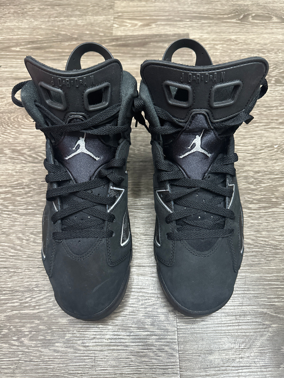 Jordan 6 Cap & Gown Black/Silver Preloved
