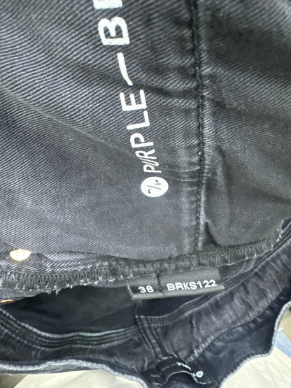 Purple Brand Black knee Blowout Jeans W/Paint Splatter Preloved