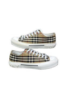 Burberry Vintage Check Low Preloved
