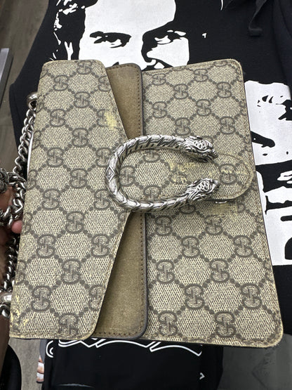 Gucci GG Supreme Dionysus Small Shoulder Bag Preloved