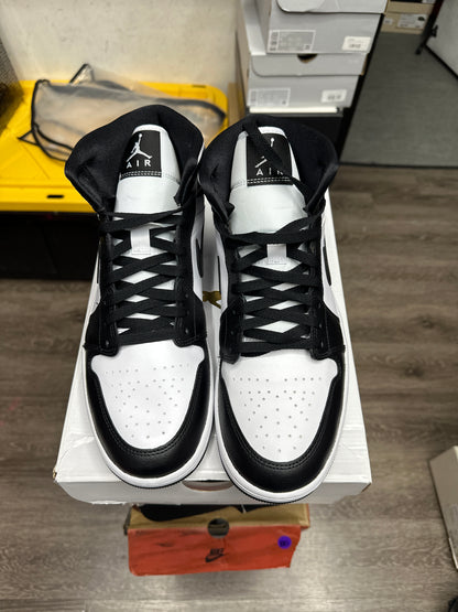 Jordan 1 Mid Panda New