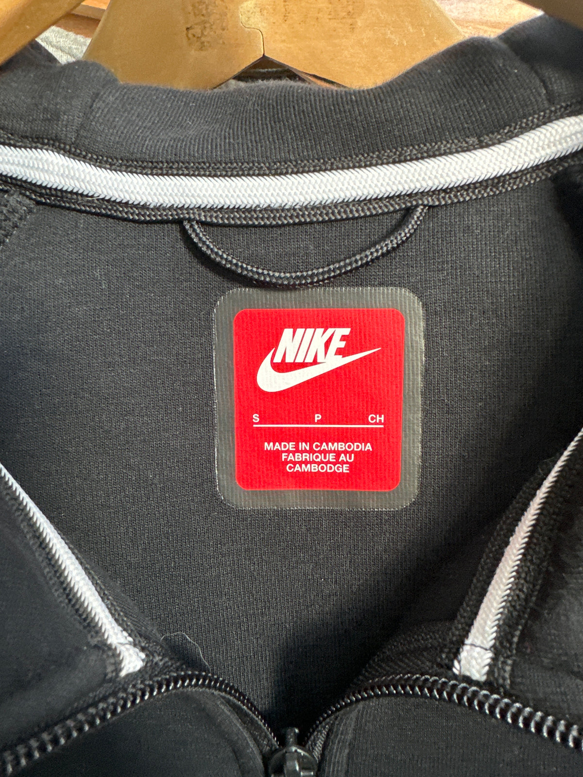 Nike Tech Fleece Zip Up B/Grey Preloved