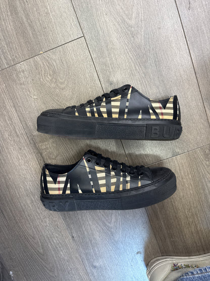 Burberry Low Black Check Sneakers Preloved