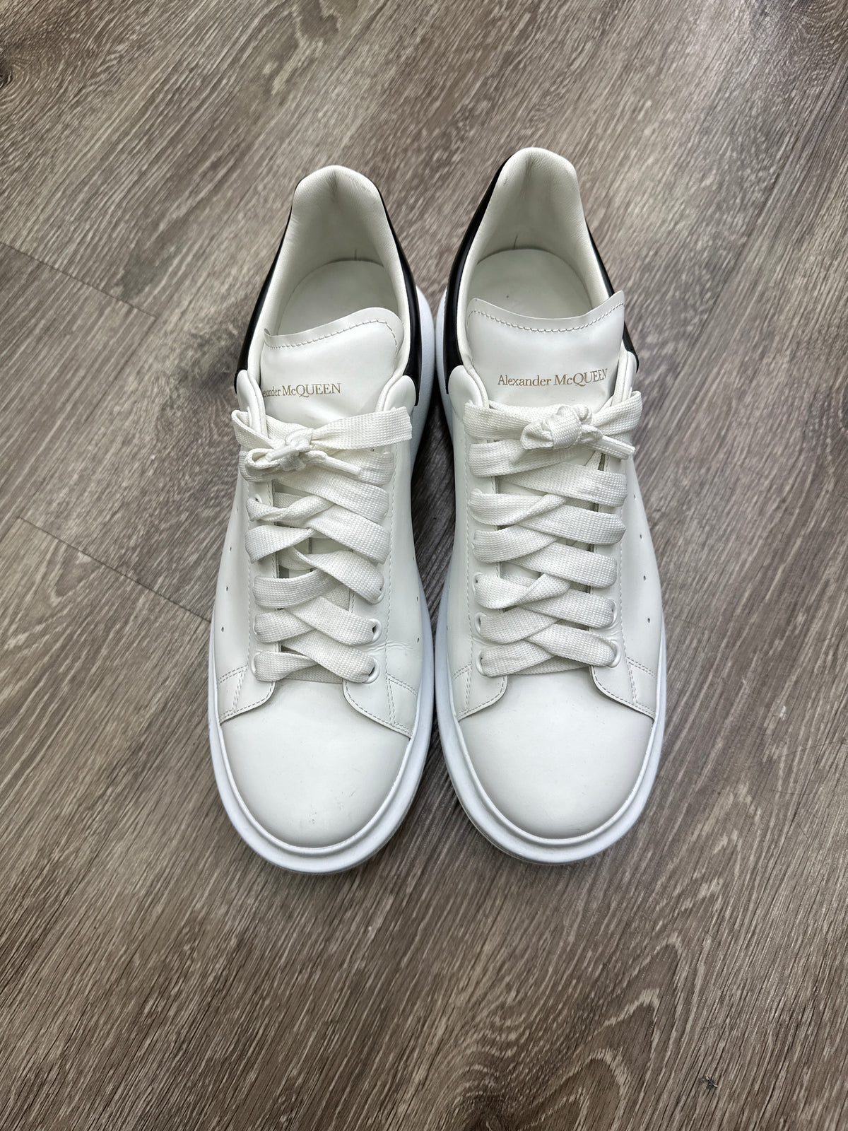 Alexander McQueen White/Black Preloved
