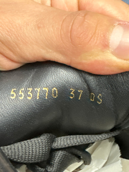 Alexander McQueen Black/White Preloved