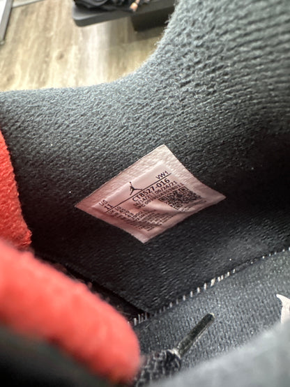 Jordan 4 Red Thunder Sz 11 Preloved