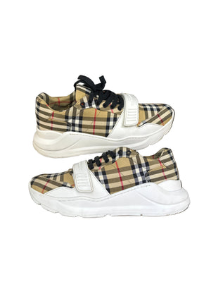 Burberry Regis Check Vintage Check Preloved Size 44