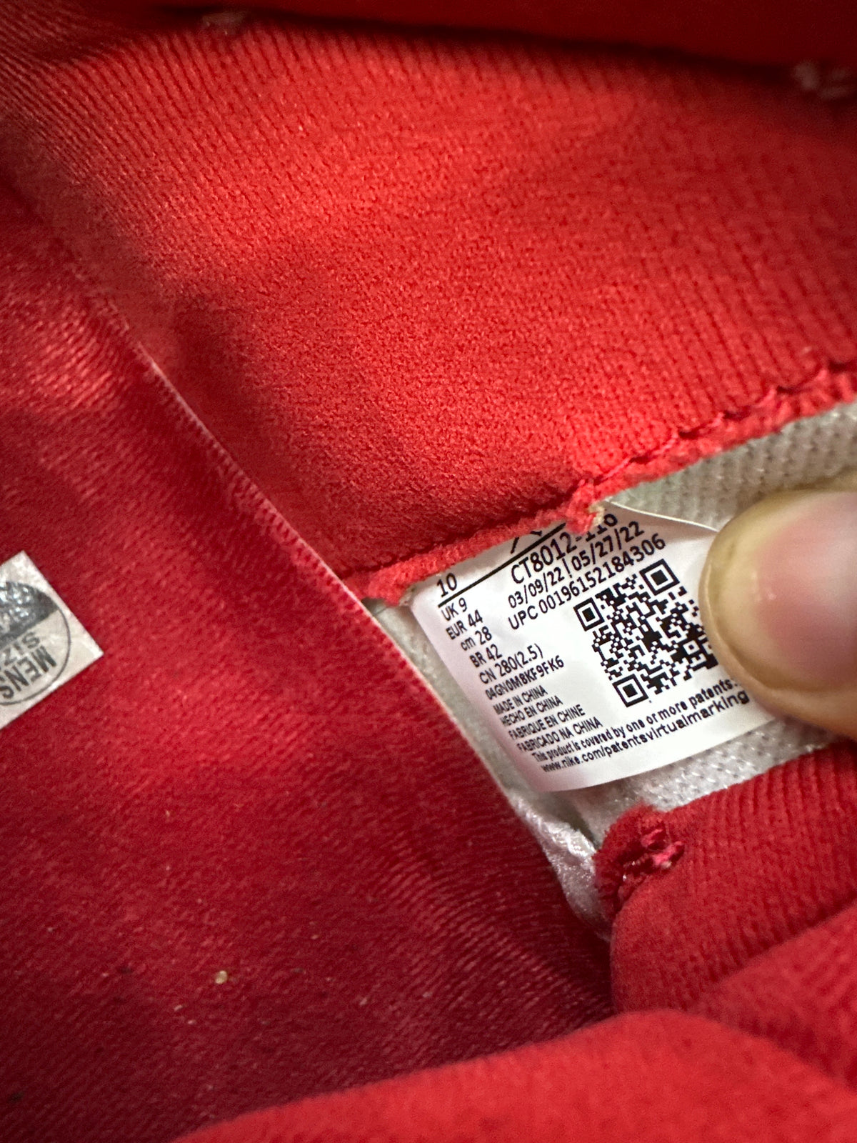 Jordan 11 Cherry Preloved