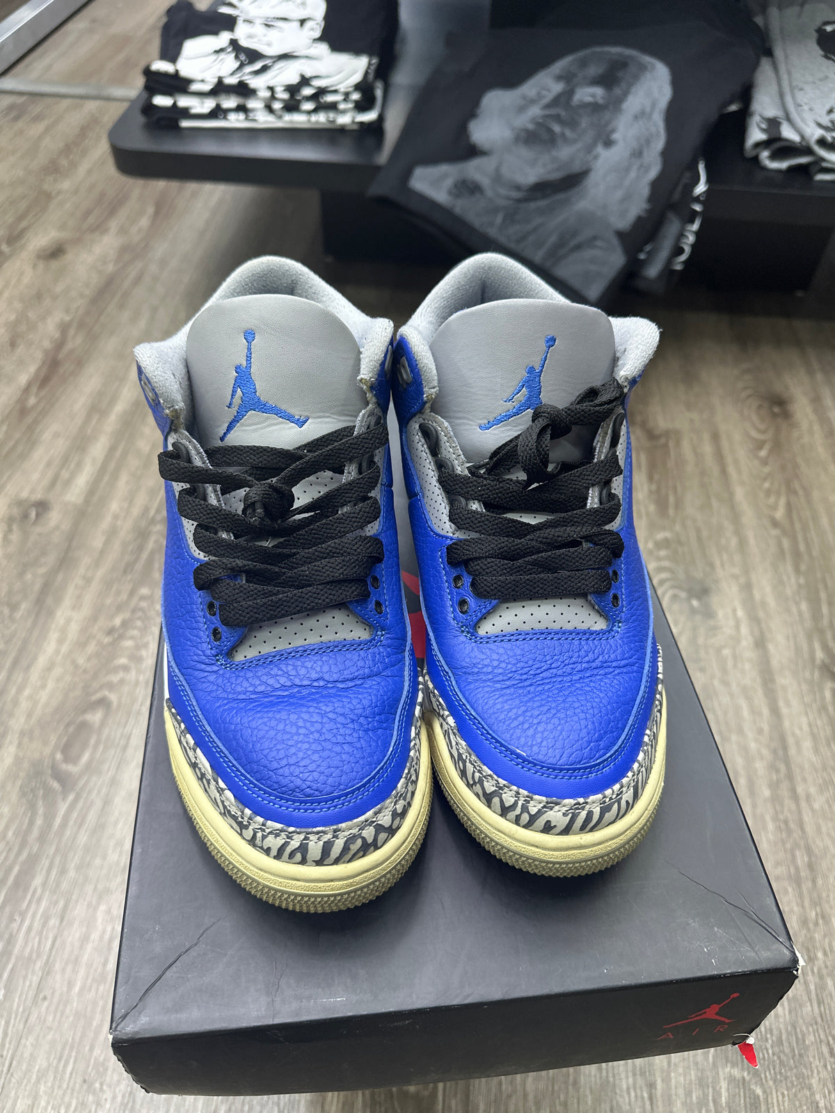 Jordan 3 Varsity Royal Cement Preloved