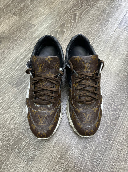 Louis Vuitton Run Away Monogram Black/White/Brown Preloved