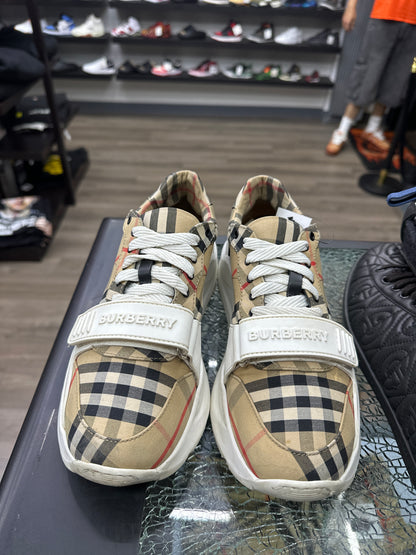 Burberry Ramsey Check Print Preloved