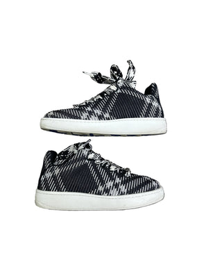 Burberry Check Knit Box Size 41 Preloved