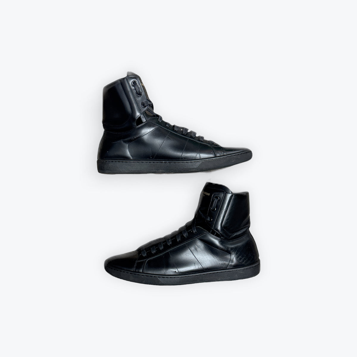 Yves Saint Laurent Court Classic Preloved